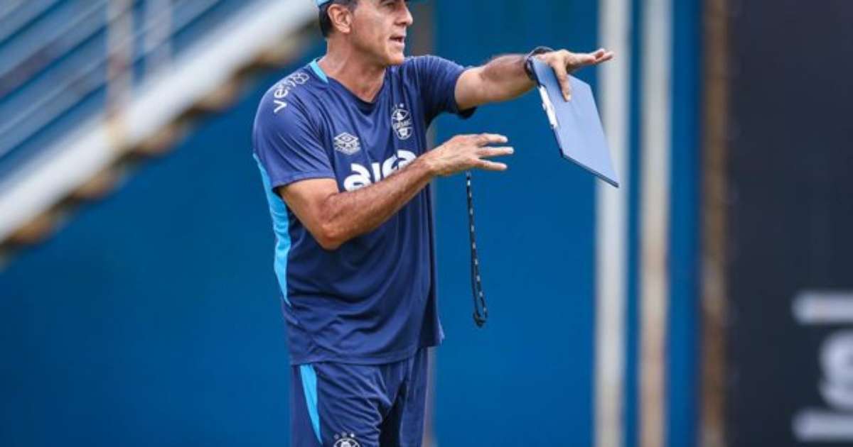 Quinteros define escalação do Grêmio para próxima partida decisiva