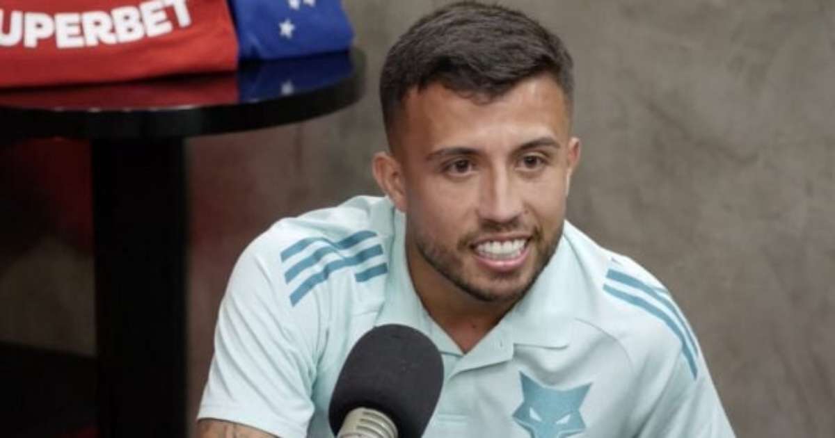 Matheus Henrique destaca convívio com Jardim em churrasco: Ele é resenha