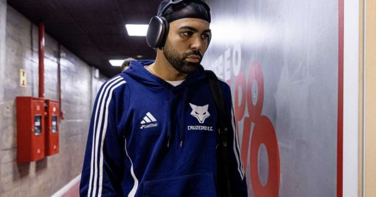 QUAL SUA OPINIÃO? Gabigol ironiza nova regra após polêmica em jogo do Cruzeiro