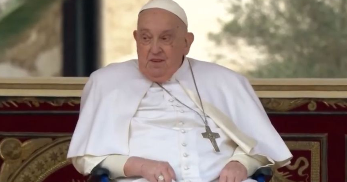 Papa Francisco Ausente na Missa de Páscoa: Cardeal Comastri Assumirá a Celebração