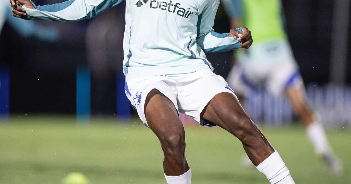 IMPROVISAÇÃO DEU ERRADO: Jonathan Jesus não jogou bem contra o Bragantino