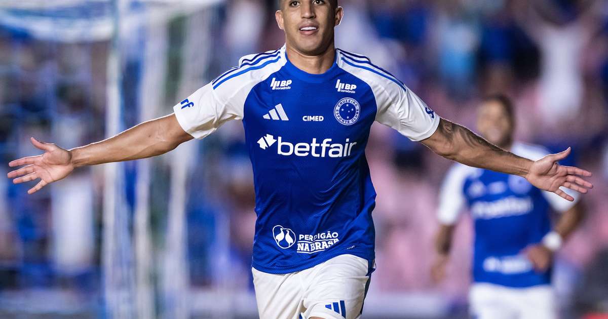 Cruzeiro vence Vasco e conquista vaga no G4 do Brasileirão.