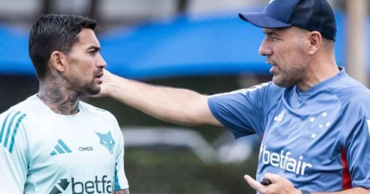 Dudu retorna aos treinos no Cruzeiro com solicitação de Leonardo Jardim.