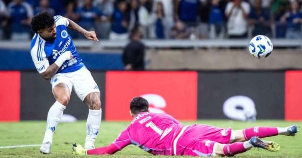 GABIGOL RESPONDE EM CAMPO E AGITA OS BASTIDORES! O camisa 9 solta o verbo e vive fase decisiva em nova casa!