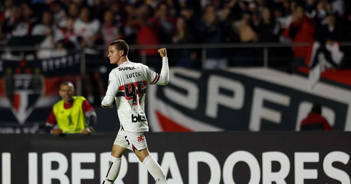 Joia da base brilha, S&atilde;o Paulo empata com Libertad e se classifica na  Libertadores