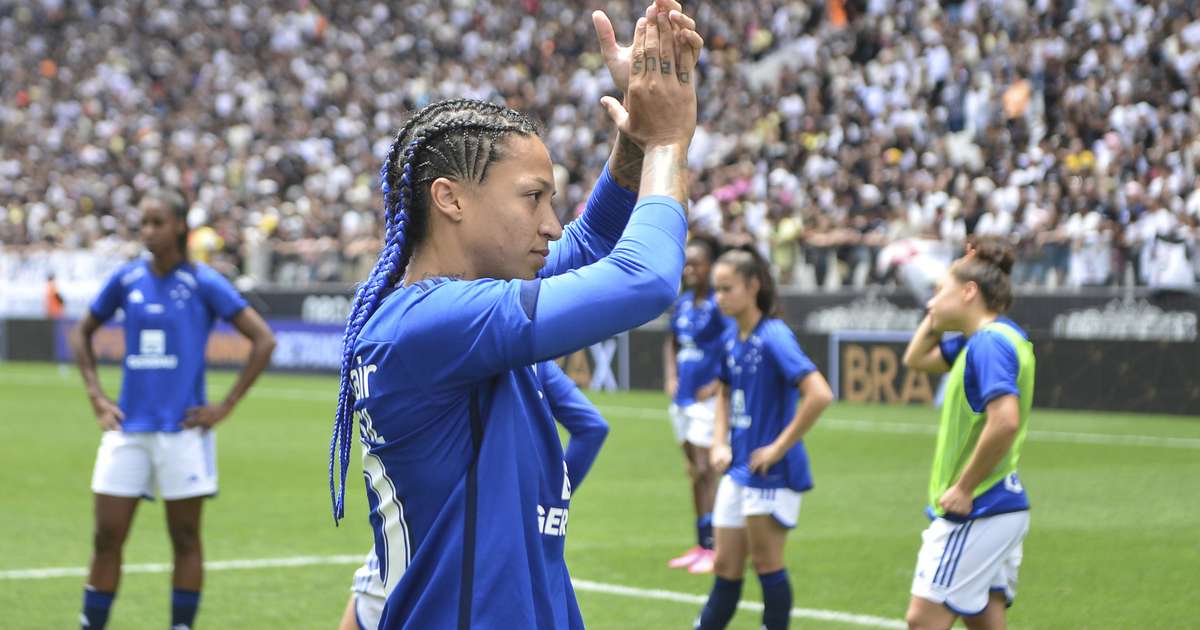 Lesão de Byanca Brasil tira jogadora do Cruzeiro no Brasileiro Feminino.