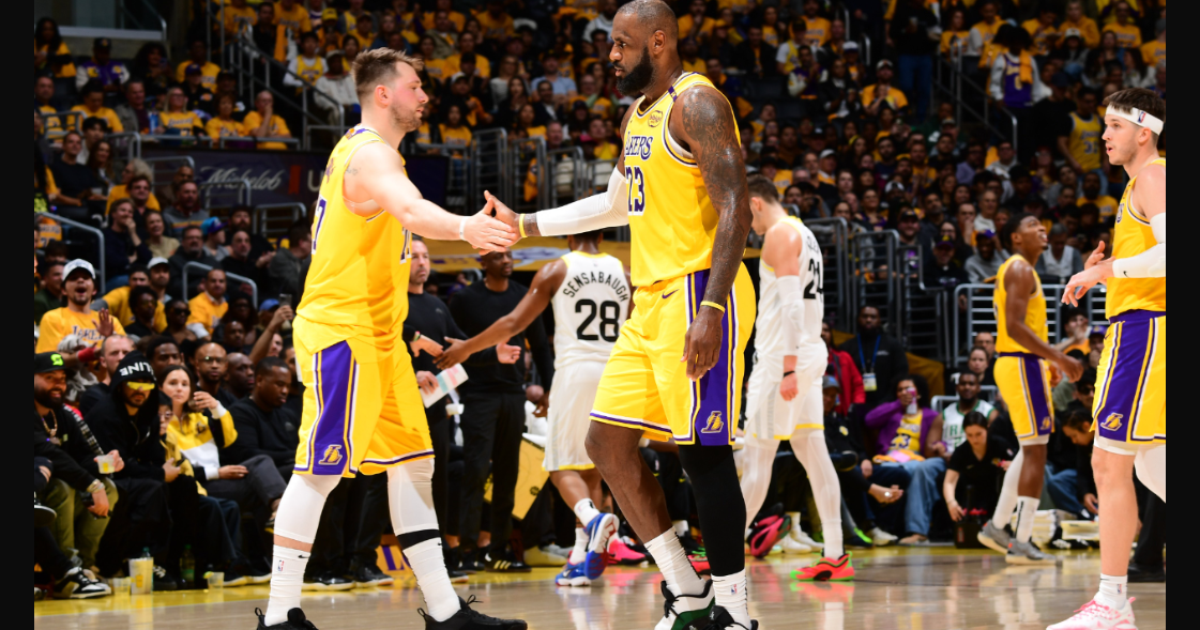 Warriors e Lakers disputam reforços no mercado da NBA