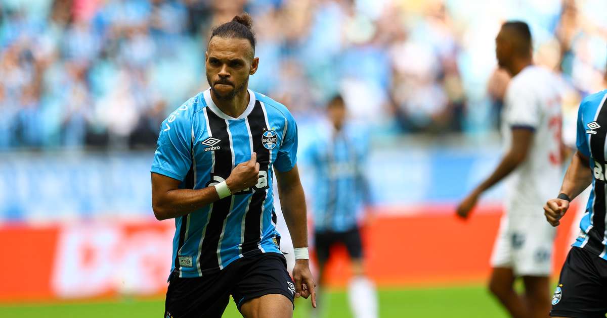 Marcação assertiva de pênalti a favor do Grêmio recebe elogios de Braithwaite
