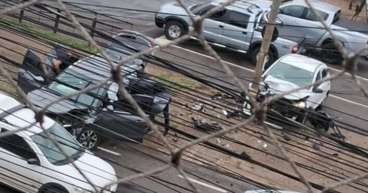 Vídeo: Perseguição policial termina com dois homens baleados e presos ...