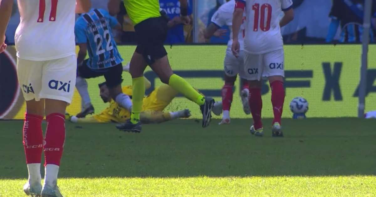 Var da CBF divulga áudio de pênalti polêmico em Grêmio x Bahia.