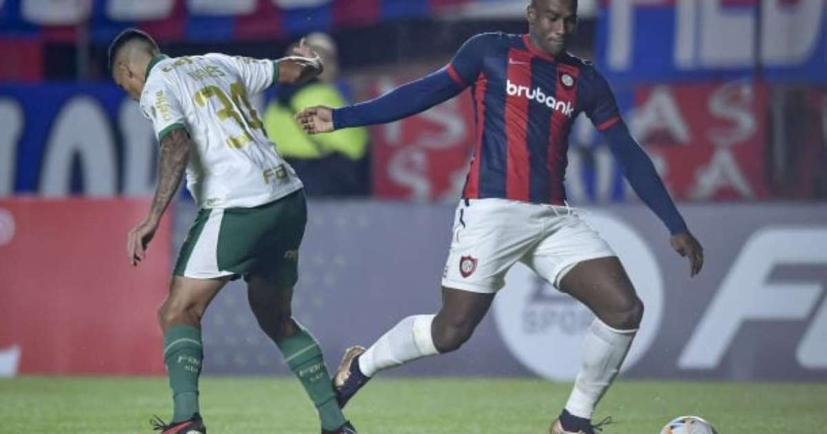 Grêmio segue negociações para contratar zagueiro do San Lorenzo.