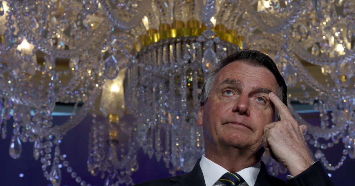 Pt pede ao stf tornozeleira para bolsonaro por risco de fuga