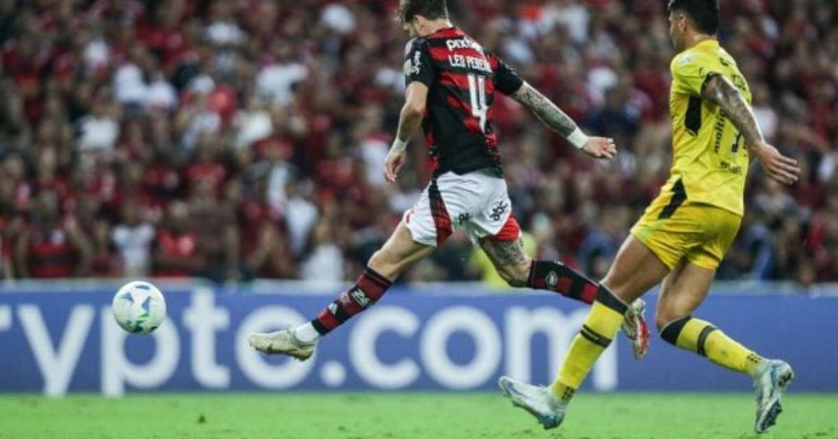Flamengo joga mal, mas vence mistão do Táchira e avança na Libertadores