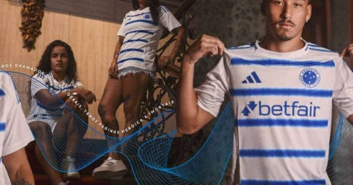 Cruzeiro apresenta nova camisa inspirada no hino do clube