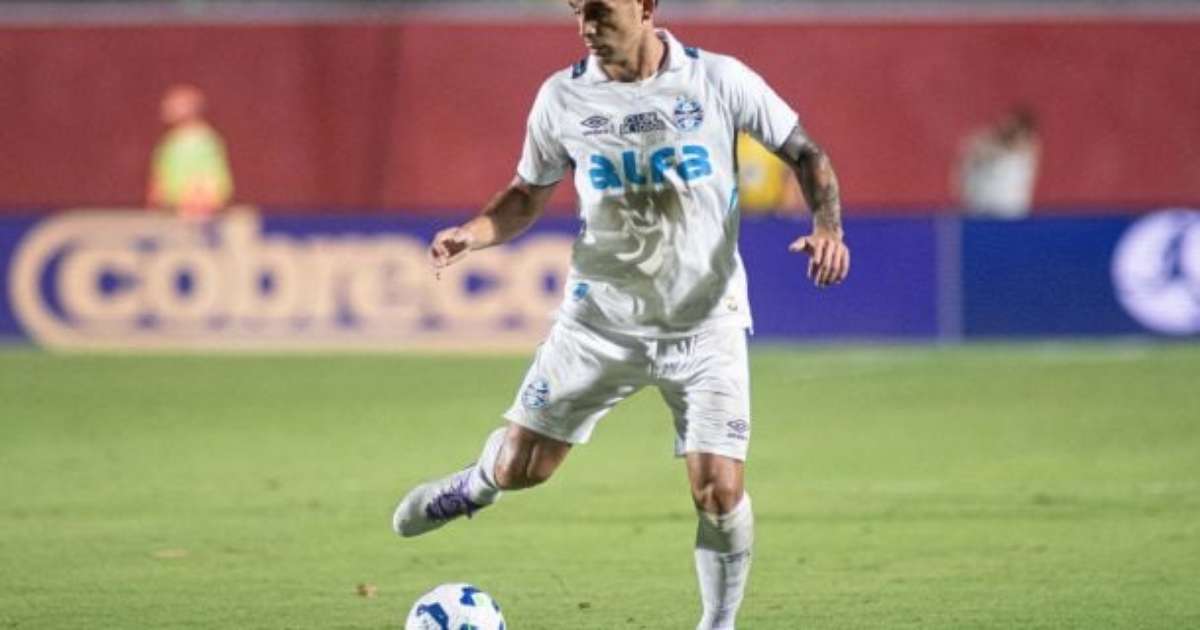 Cristaldo mostra evolução e renova esperanças no Grêmio