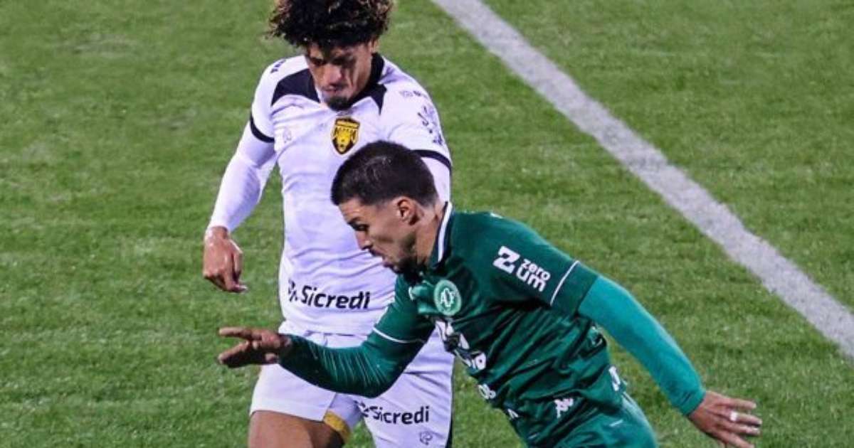 Chapecoense goleia e se aproxima do G4 da Série B