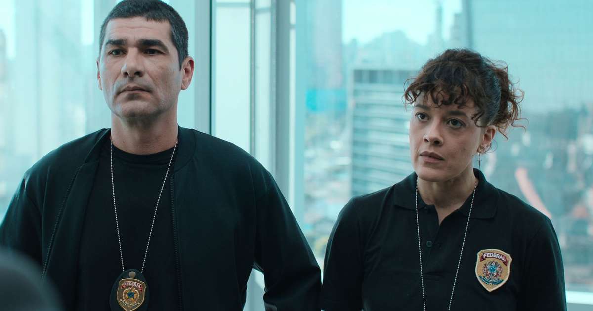 'Fica a critério de quem assiste', brinca ator sobre romance entre protagonistas de DNA do Crime