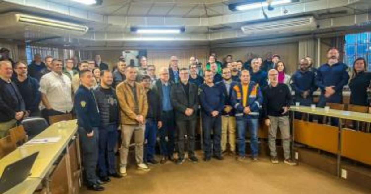 “Porto Alegre Mobiliza Mega Esquema de Trânsito para a Maratona Internacional: O Que Você Precisa Saber!” #ÚltimasNotícias #Portugal “Porto Alegre Mobiliza Mega Esquema de Trânsito para a Maratona Internacional: O Que Você Precisa Saber!” #ÚltimasNotícias #Portugal