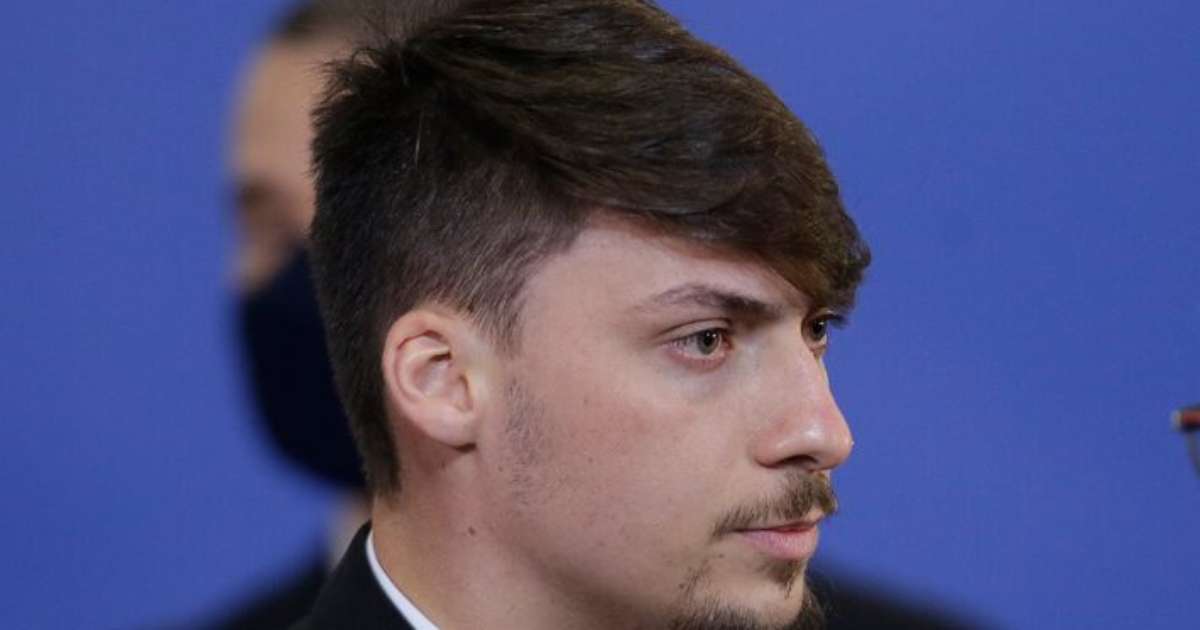 Filho 04 registra candidatura a deputado federal como Jair Bolsonaro e declara patrimônio de R$ 187 mil