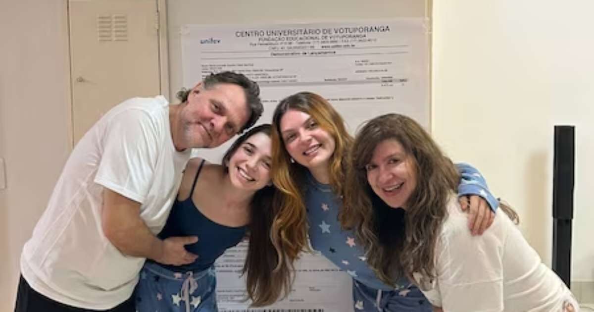 Pai de aluna de medicina viraliza ao pagar 72° e último boleto: 'satisfação e alívio no orçamento'