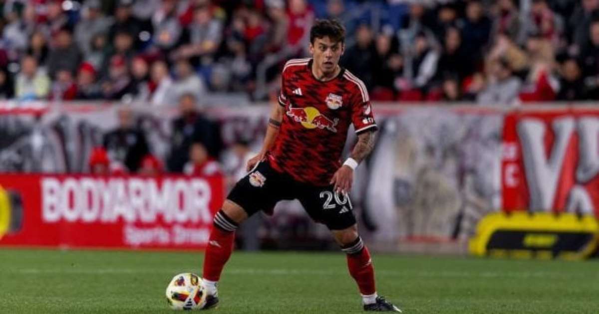 Clube da MLS não exercerá opção de compra de Carballo para retorno ao Grêmio.