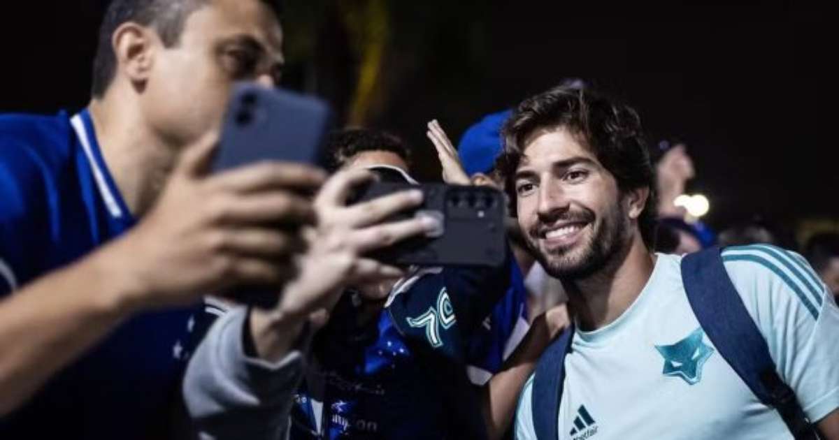 Lucas Silva planeja aposentadoria no Cruzeiro após renovação de contrato