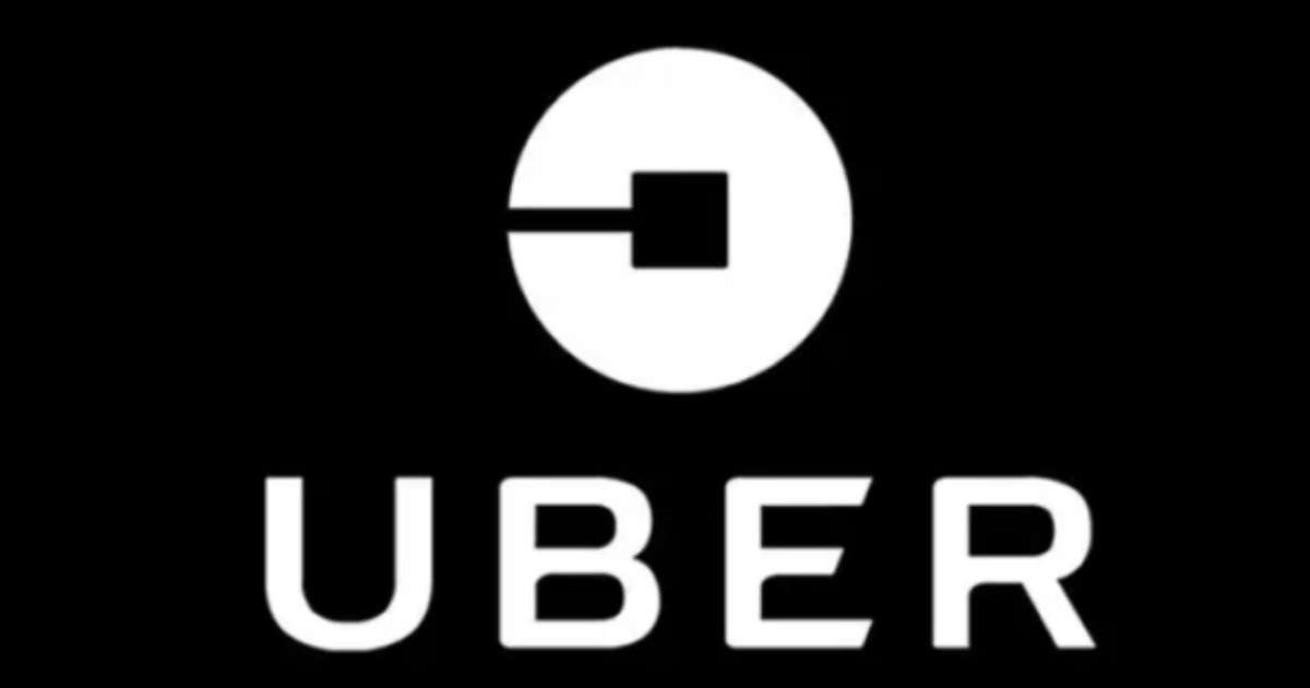 Uber está cobrando mais dos clientes e pagando menos aos motoristas