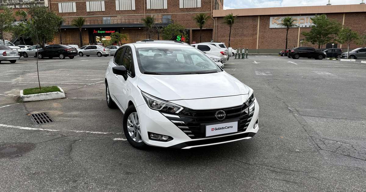Review: Nissan Versa Sense mostra foco em custo-benefício