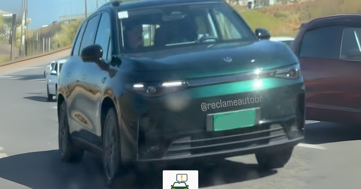 Leapmotor C10 é flagrado sem camuflagem em BH e chega ainda em 2025