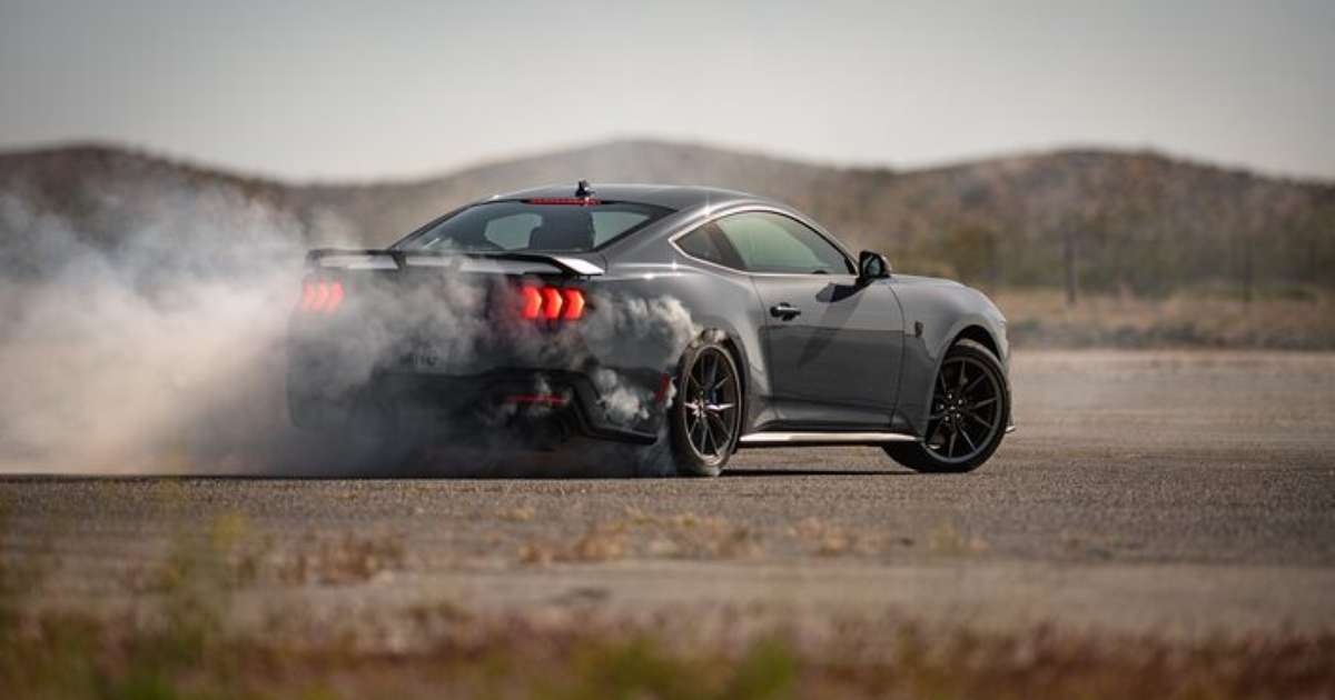 Mustang Dark Horse vem ao Brasil com motor V8 de 500 cv; veja detalhes e preço