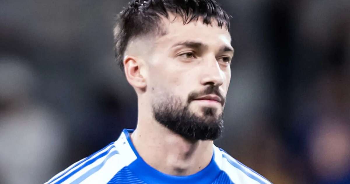 Cruzeiro define continuidade de Lautaro no clube