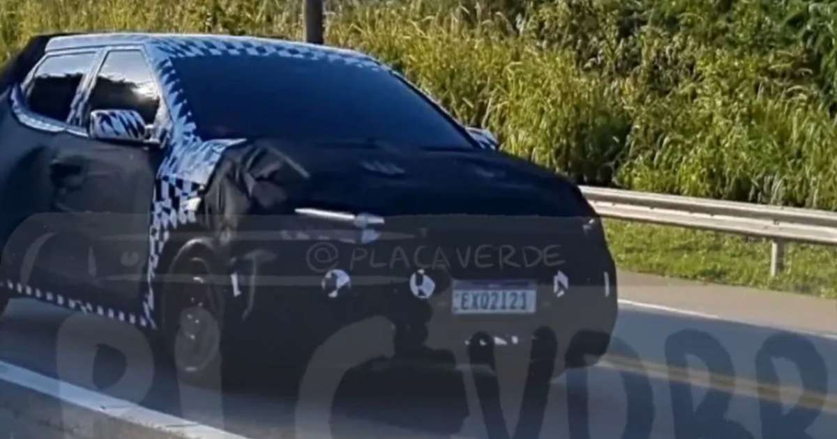 Nova geração do Hyundai HB20 aparece pela primeira vez em testes no Brasil