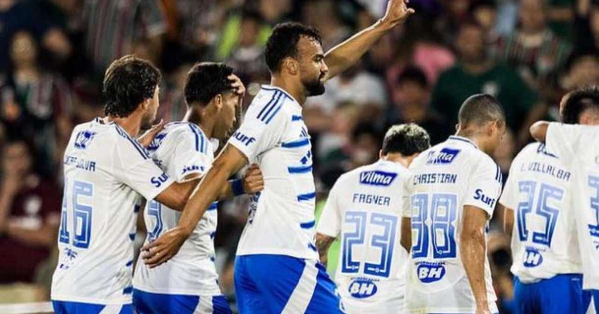Cruzeiro lidera Brasileirão ao vencer Fluminense na despedida de Arias