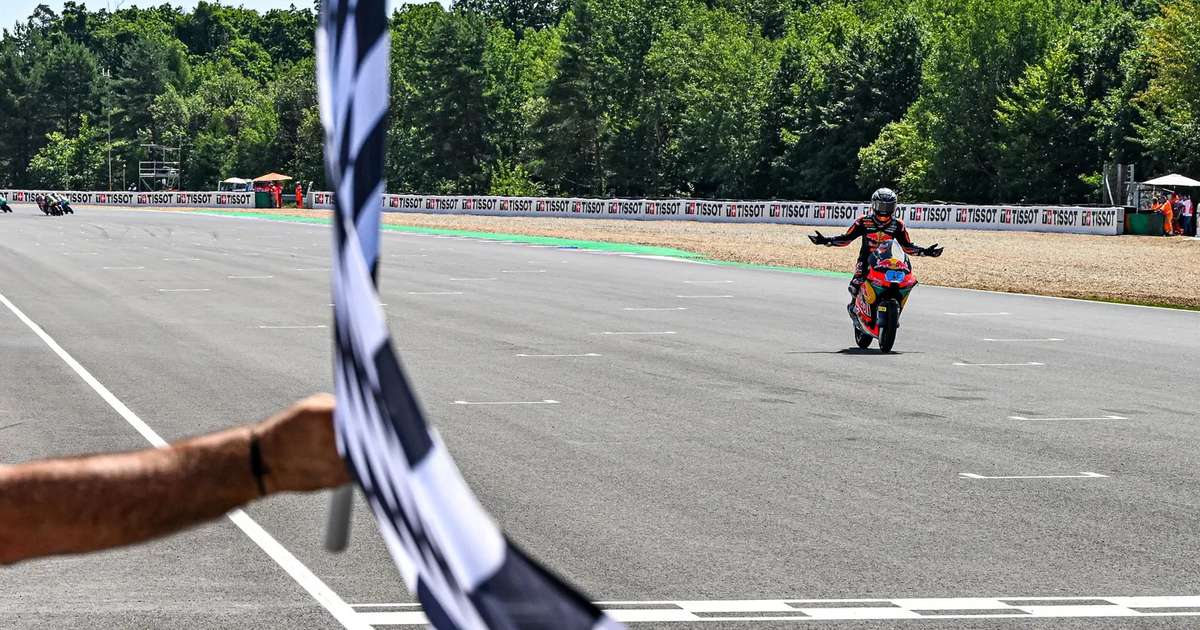 Moto3: Rueda vence GP da República Tcheca e dispara na liderança do campeonato