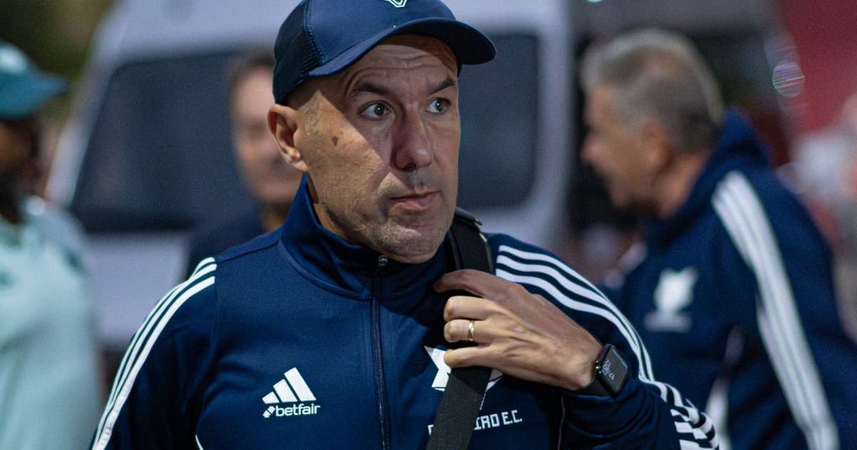 Léo Jardim autoriza saída de jogador do Cruzeiro.