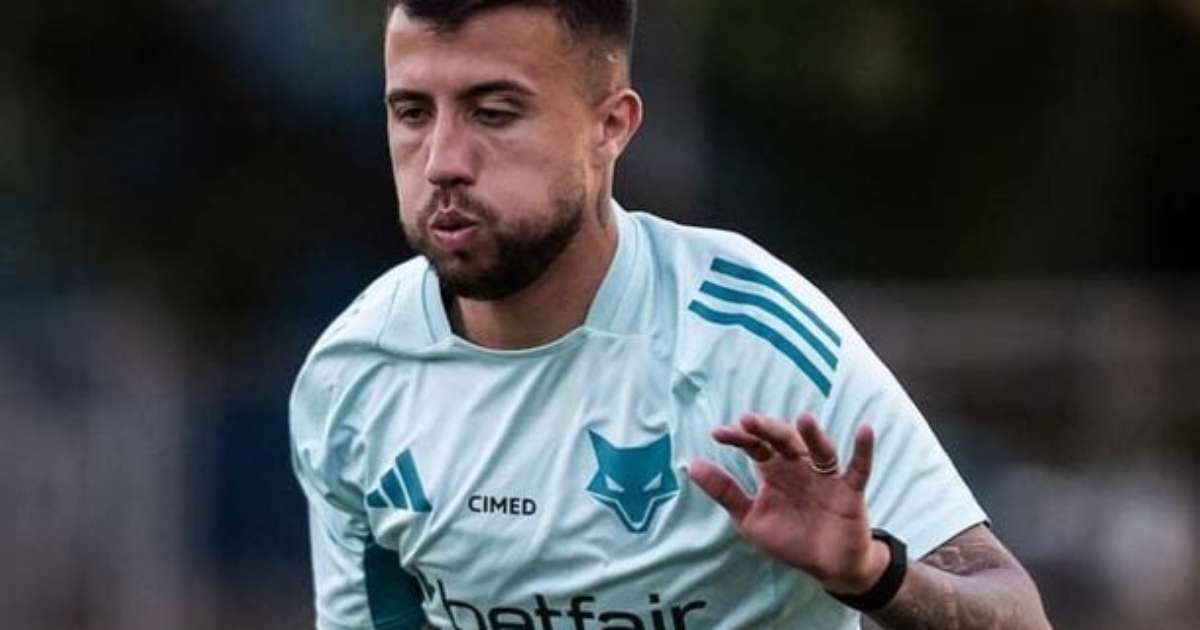 Recuperado de lesão, Matheus Henrique retorna aos treinos no Cruzeiro.