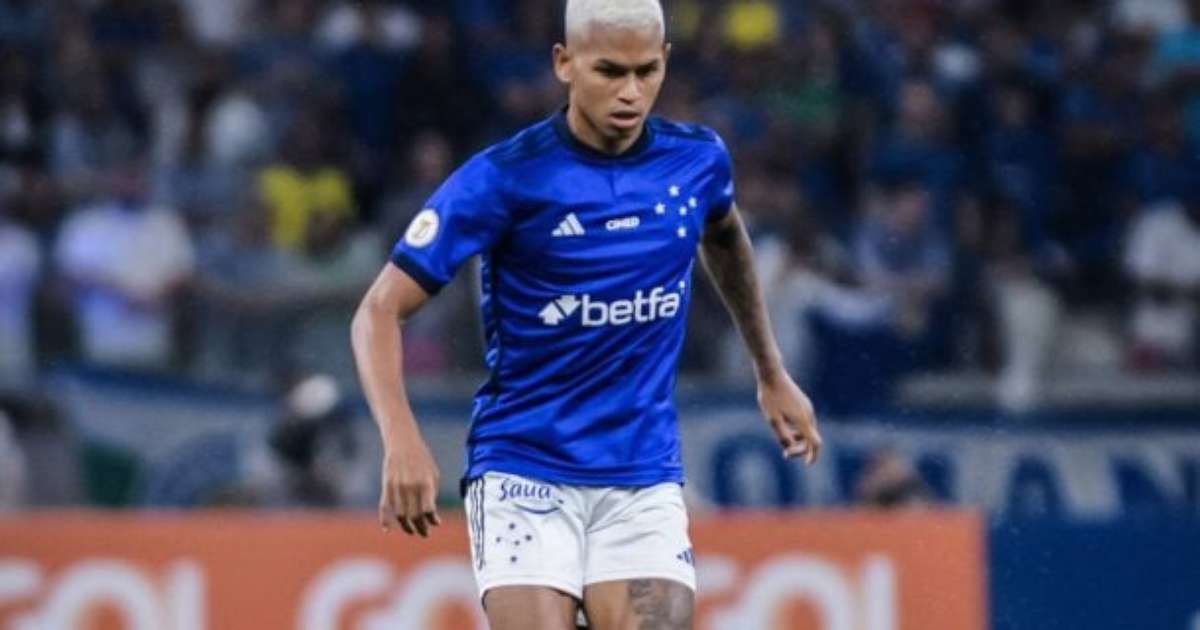 Cruzeiro encaminha transferência de volante para clube da Ucrânia