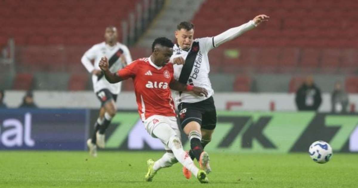 Carbonero celebra gol de empate do Inter contra o Vasco no Brasileirão