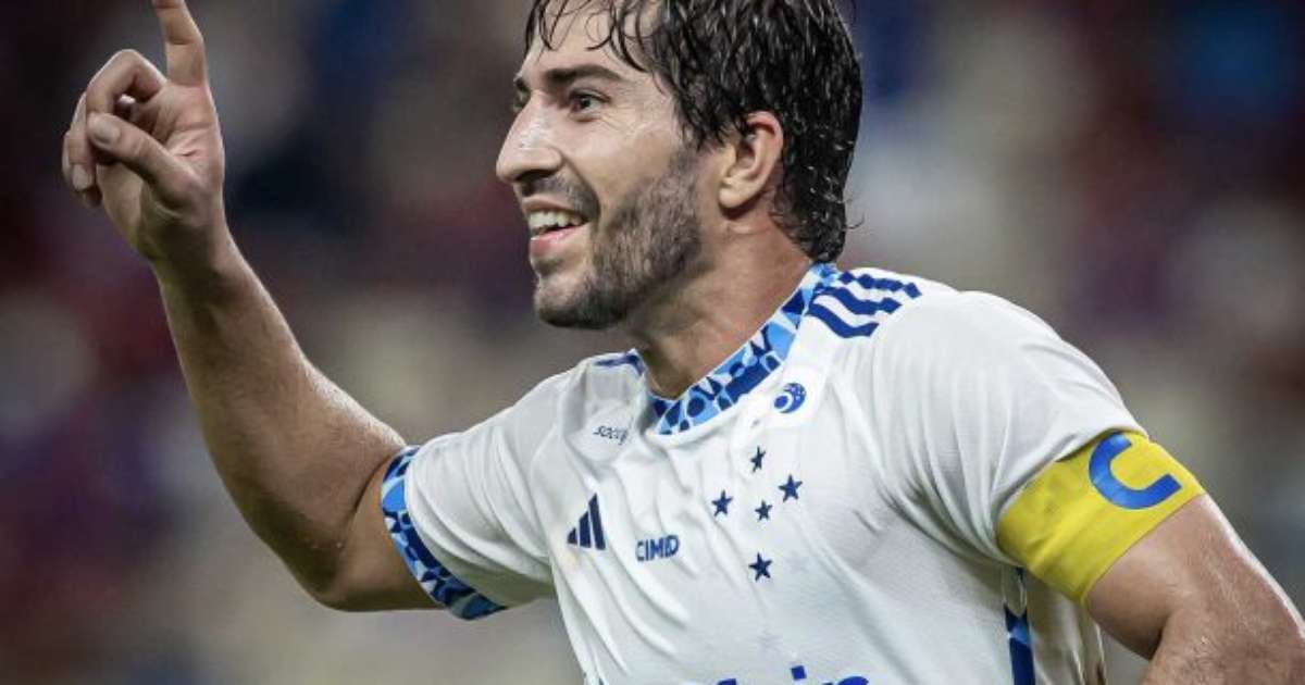 Lucas Silva critica lance de Pottker em Fagner e comenta empate do Cruzeiro