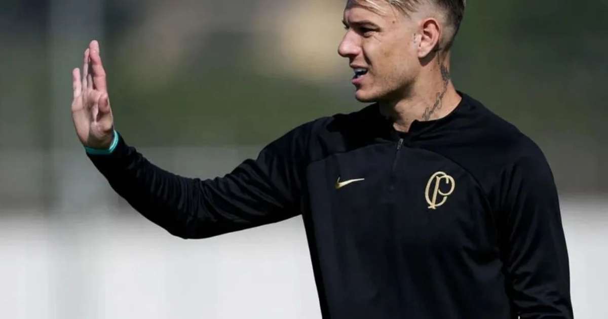 Roger Guedes pode definir futuro no Grêmio nesta semana, indica jornalista
