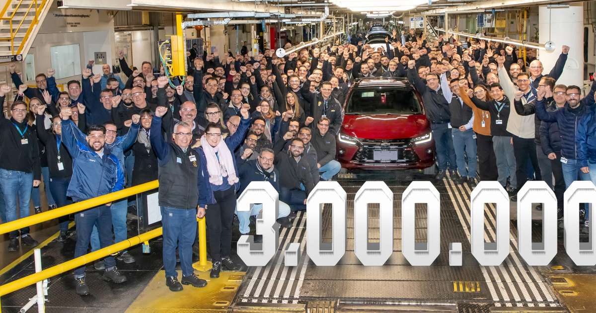 Chevrolet Onix chega a 3 milhões de unidades fabricadas e supera Corsa e Celta
