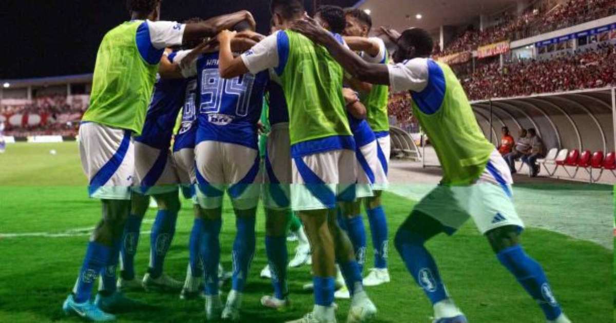 Cássio defende pênalti decisivo e garante vitória do Cruzeiro sobre CRB