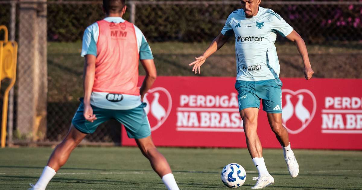 Cruzeiro enfrenta Santos de Neymar em busca da liderança no Brasileirão.
