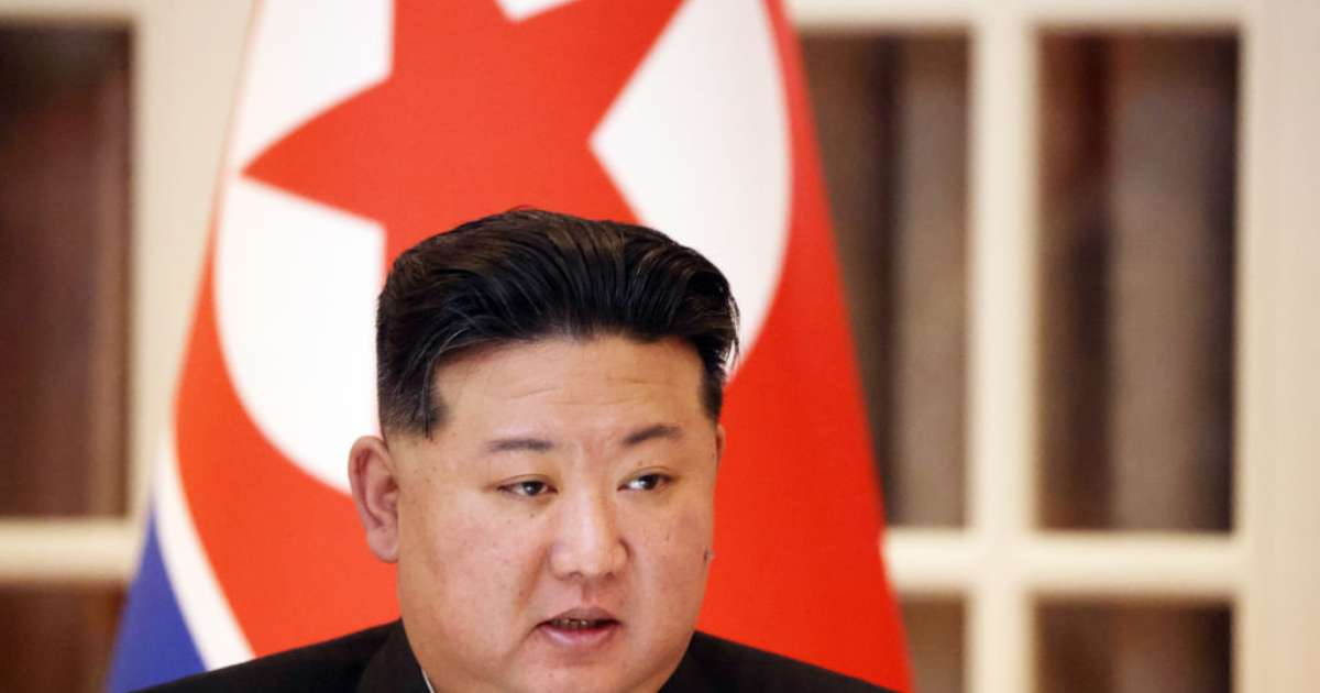 Coreia do Norte dispara mísseis após Trump reduzir exercícios militares