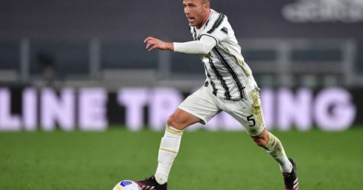 Retorno à Seleção motiva Arthur a voltar ao Grêmio