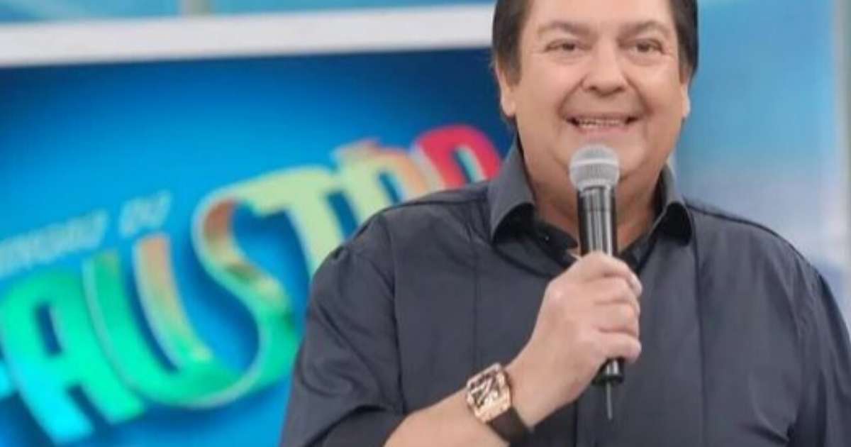 Fausto Silva deixa a UTI e é transferido