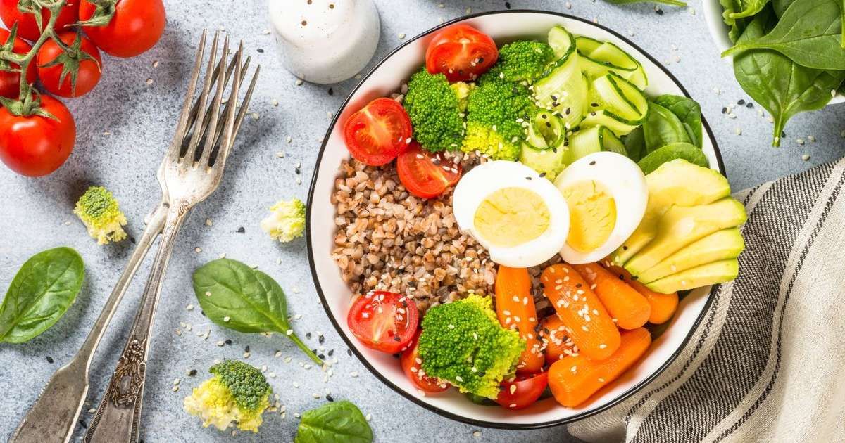 Como uma alimentação sem carne impacta a saúde do cérebro? Entenda