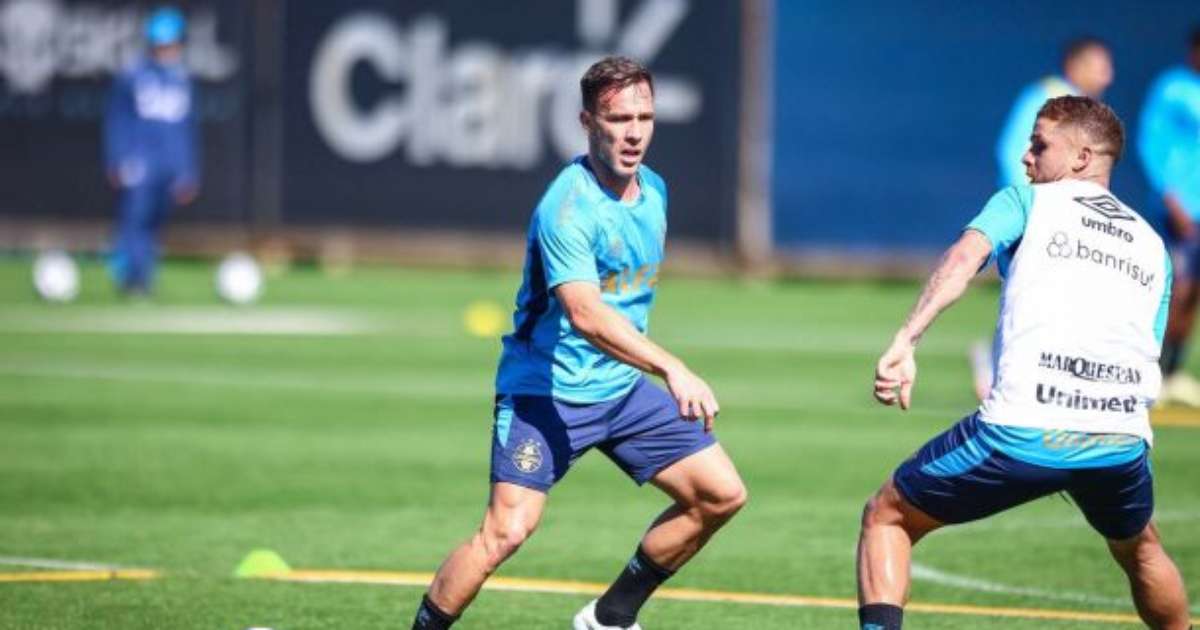 Arthur prioriza reerguer o Grêmio com empenho total e dedicação.