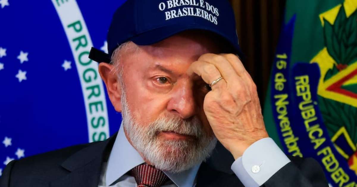 Lula diz que Eduardo Bolsonaro foi ao exterior 'falar mal do Brasil' e que 'pai dele não é inocente'