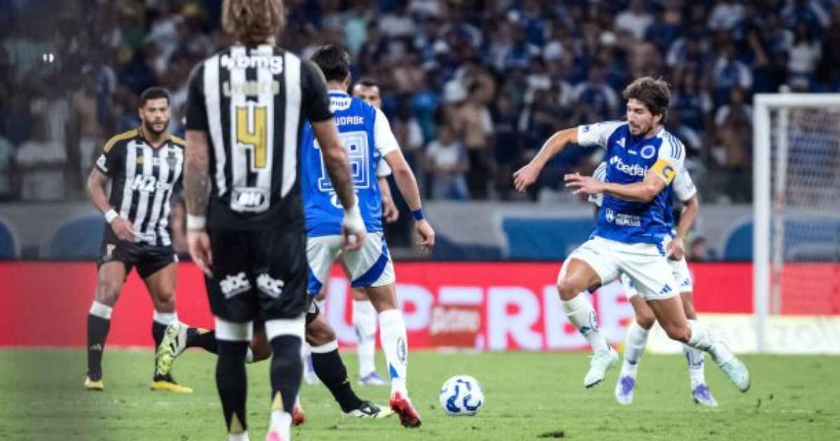Cruzeiro pode ser denunciado por cânticos homofóbicos em clássico contra Atlético.